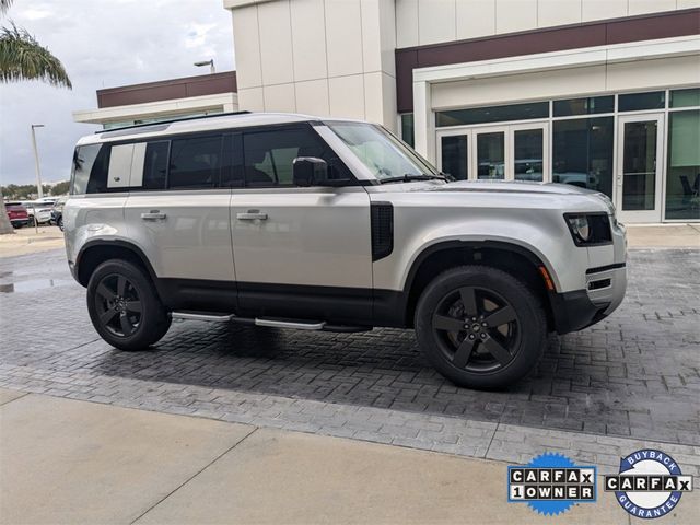 2023 Land Rover Defender SE