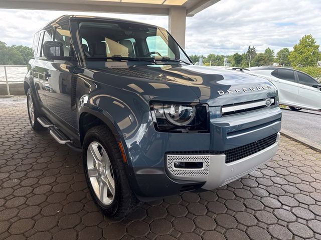 2023 Land Rover Defender SE