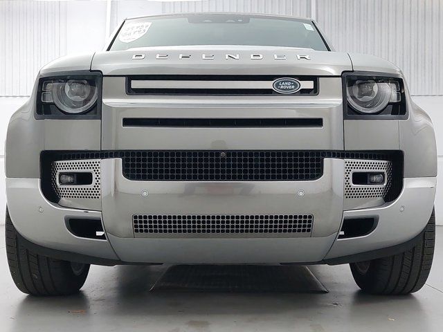 2023 Land Rover Defender SE