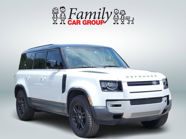 2023 Land Rover Defender SE