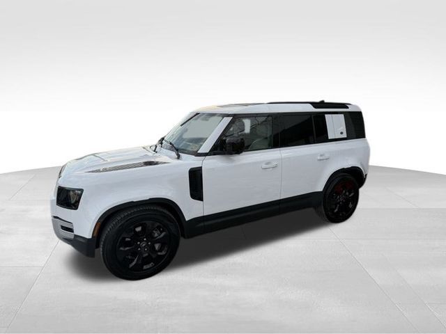 2023 Land Rover Defender SE