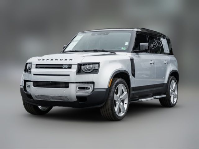 2023 Land Rover Defender SE