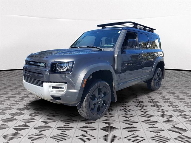 2023 Land Rover Defender SE