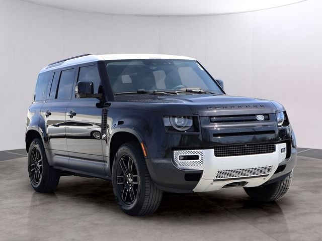 2023 Land Rover Defender SE
