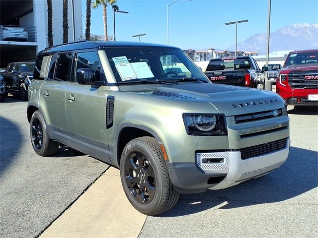 2023 Land Rover Defender SE