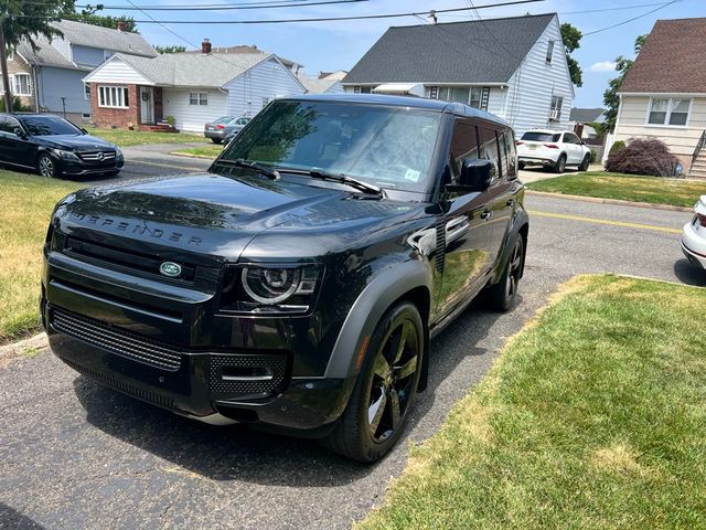 2023 Land Rover Defender V8