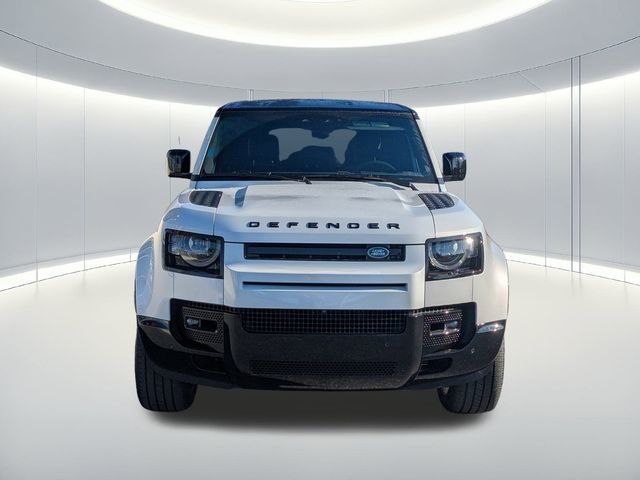 2023 Land Rover Defender V8