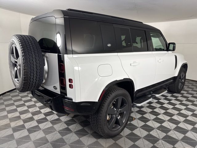 2023 Land Rover Defender X-Dynamic SE