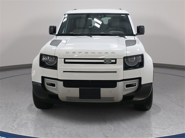 2023 Land Rover Defender SE