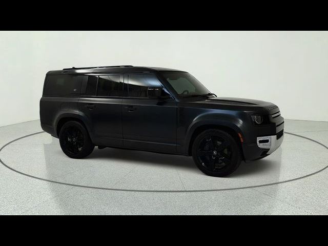2023 Land Rover Defender SE
