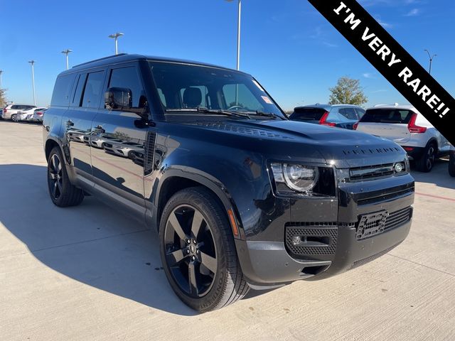 2023 Land Rover Defender SE