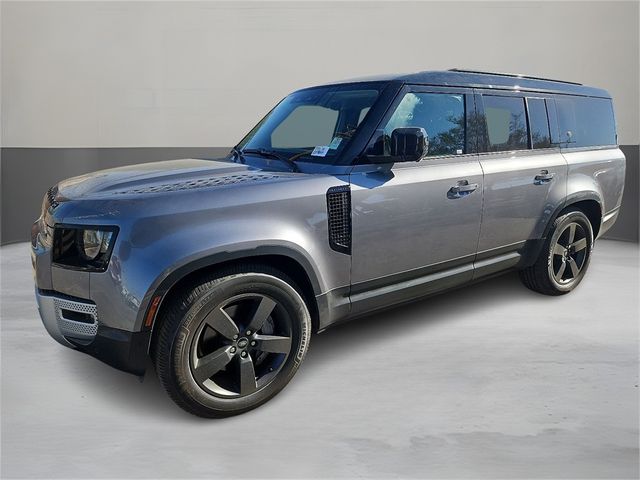 2023 Land Rover Defender SE