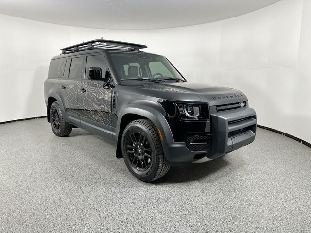 2023 Land Rover Defender SE