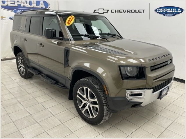 2023 Land Rover Defender SE