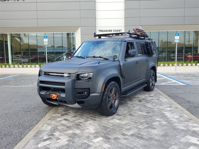 2023 Land Rover Defender SE