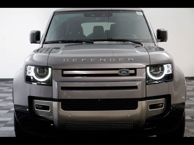 2023 Land Rover Defender SE