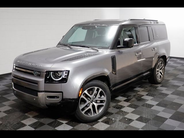 2023 Land Rover Defender SE