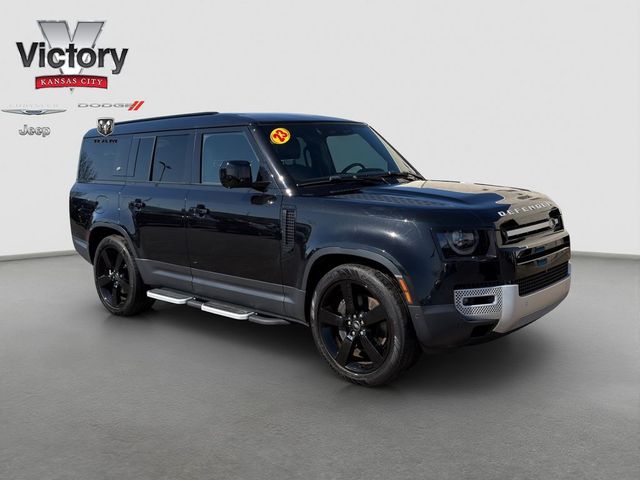 2023 Land Rover Defender SE
