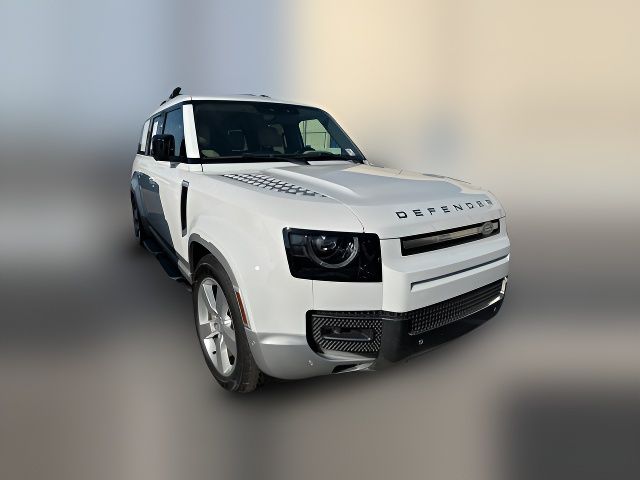 2023 Land Rover Defender SE