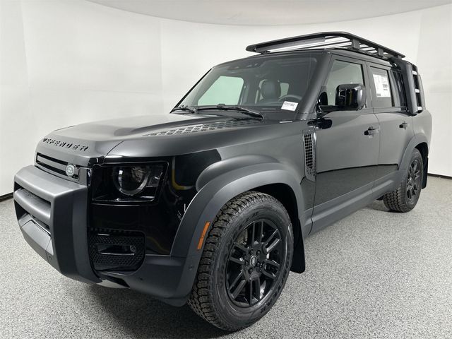 2023 Land Rover Defender SE