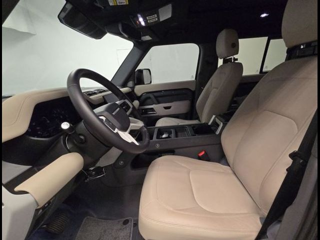 2023 Land Rover Defender SE