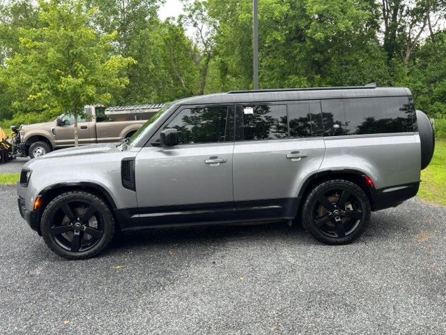 2023 Land Rover Defender X-Dynamic SE
