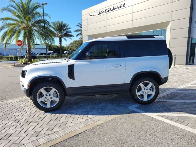 2023 Land Rover Defender SE