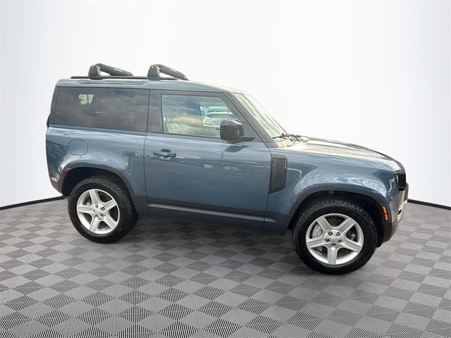 2023 Land Rover Defender SE