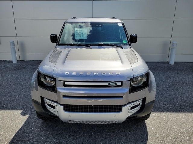 2023 Land Rover Defender SE