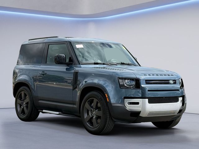 2023 Land Rover Defender SE