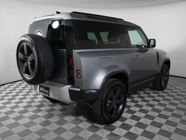 2023 Land Rover Defender SE