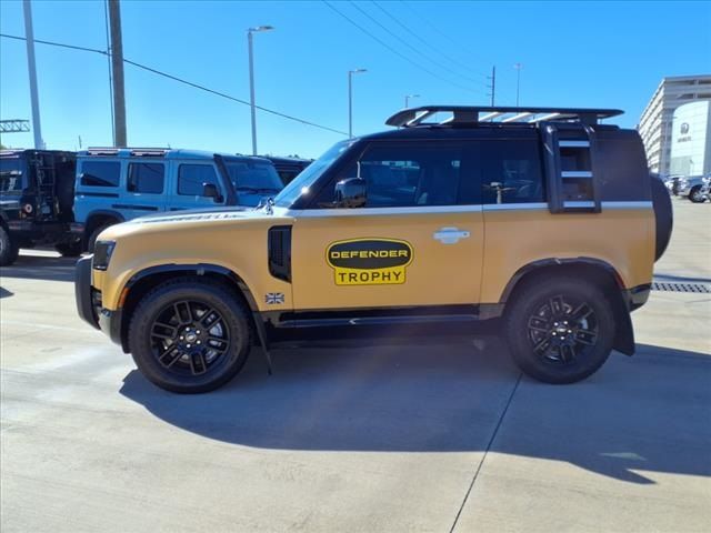 2023 Land Rover Defender X-Dynamic SE