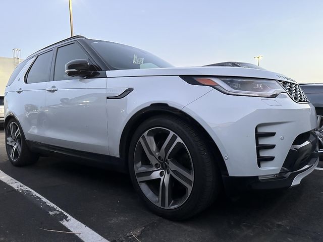 2023 Land Rover Discovery Metropolitan Edition