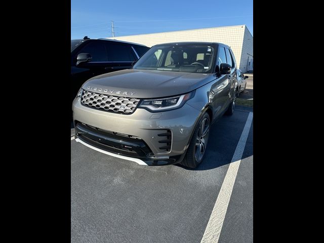 2023 Land Rover Discovery Metropolitan Edition