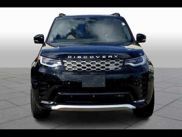 2023 Land Rover Discovery Metropolitan Edition