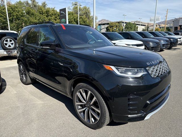 2023 Land Rover Discovery Metropolitan Edition