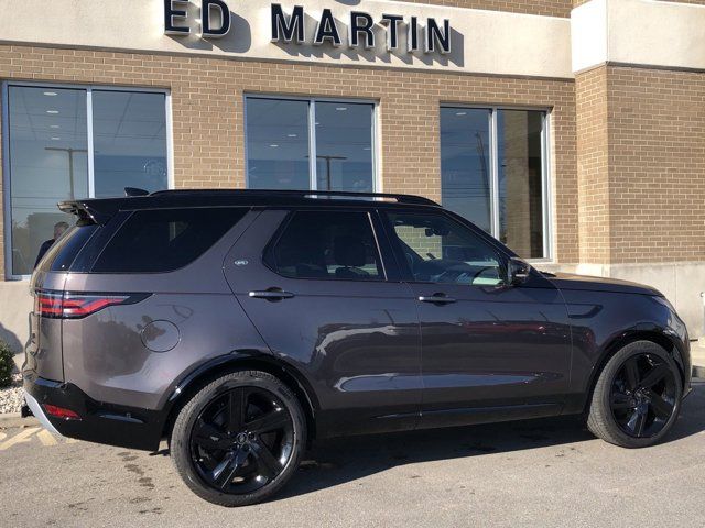 2023 Land Rover Discovery Metropolitan Edition