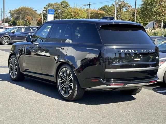 2023 Land Rover Range Rover SE