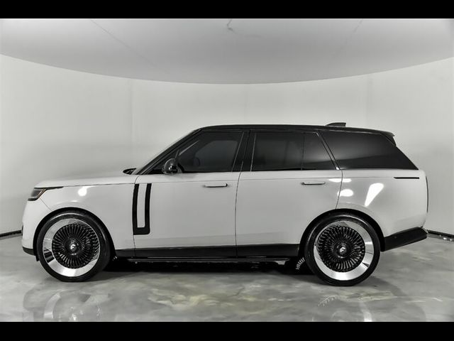 2023 Land Rover Range Rover SE