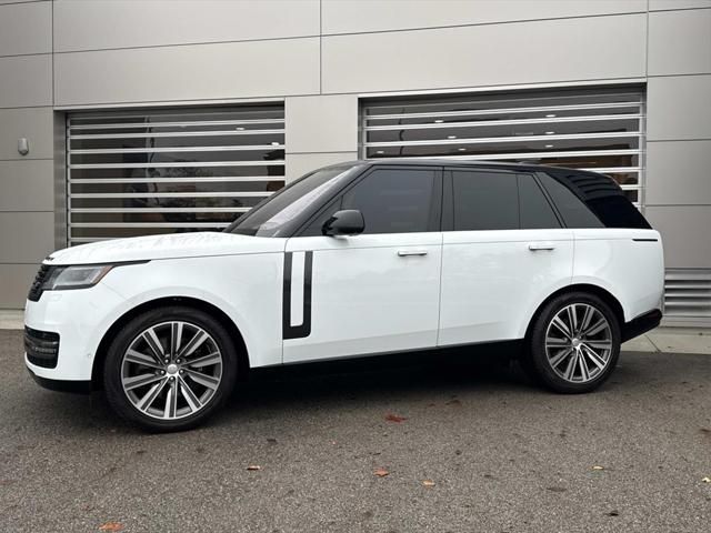 2023 Land Rover Range Rover SE