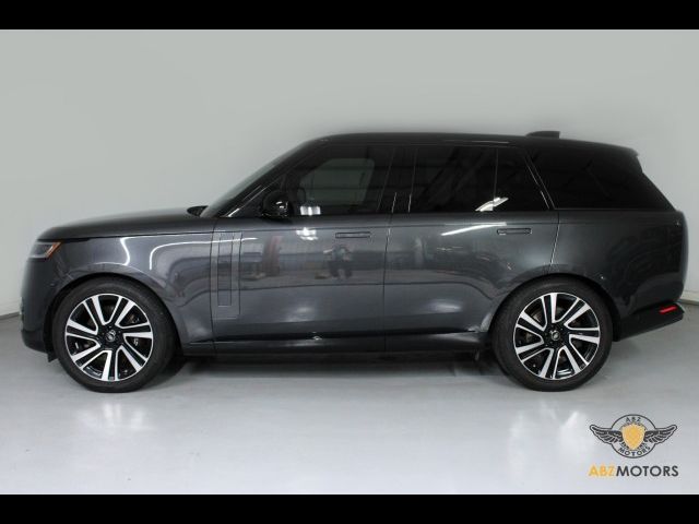 2023 Land Rover Range Rover SE