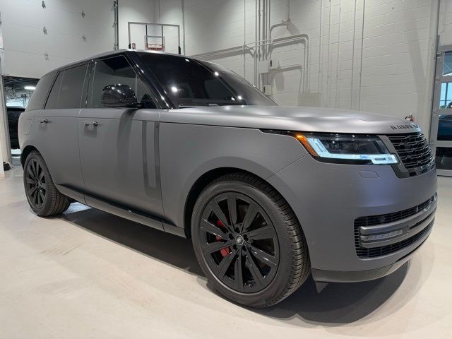 2023 Land Rover Range Rover SE