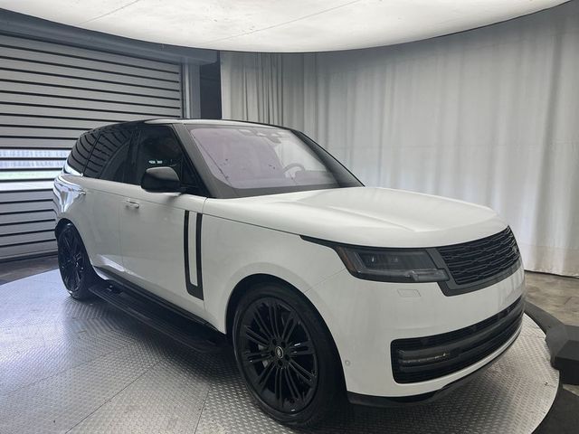 2023 Land Rover Range Rover SE