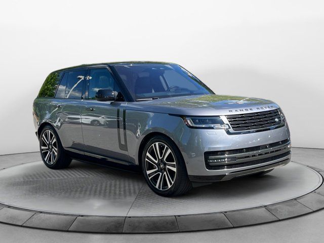 2023 Land Rover Range Rover SE