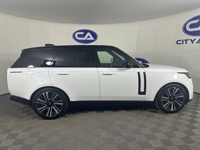 2023 Land Rover Range Rover SE