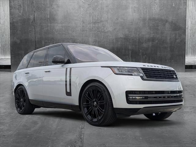 2023 Land Rover Range Rover SE