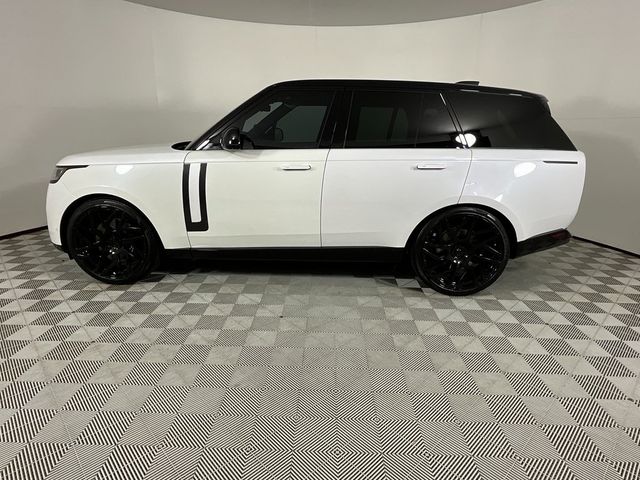 2023 Land Rover Range Rover SE