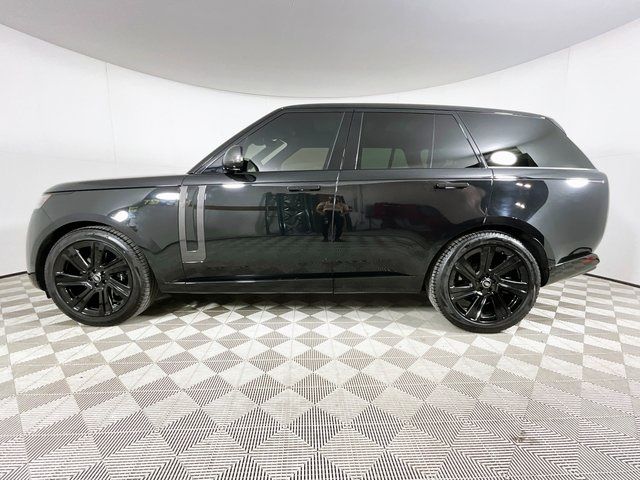 2023 Land Rover Range Rover SE