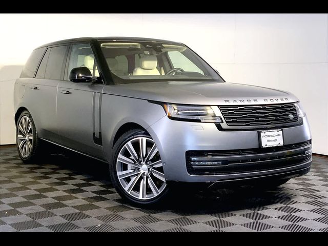 2023 Land Rover Range Rover SE