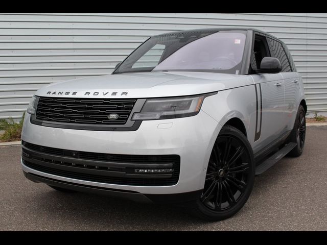 2023 Land Rover Range Rover SE